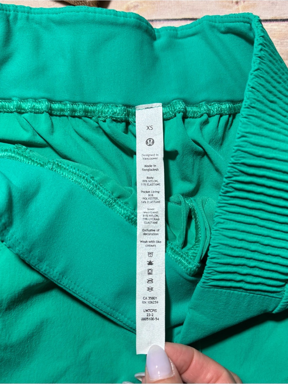 Lululemon Stretch Woven
Relaxed-Fit HR Short size XS Kelly Green - Picture 6 of 12